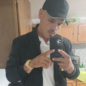 Meet your Posher, Javier